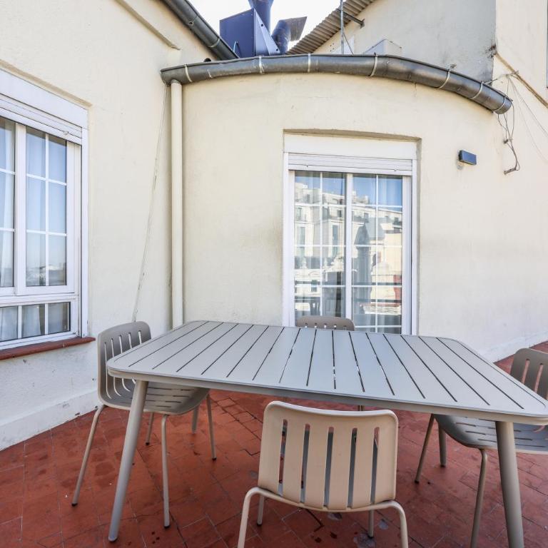 AmazINN Boutique Madrid Canalejas - Penthouse Apartment - 23