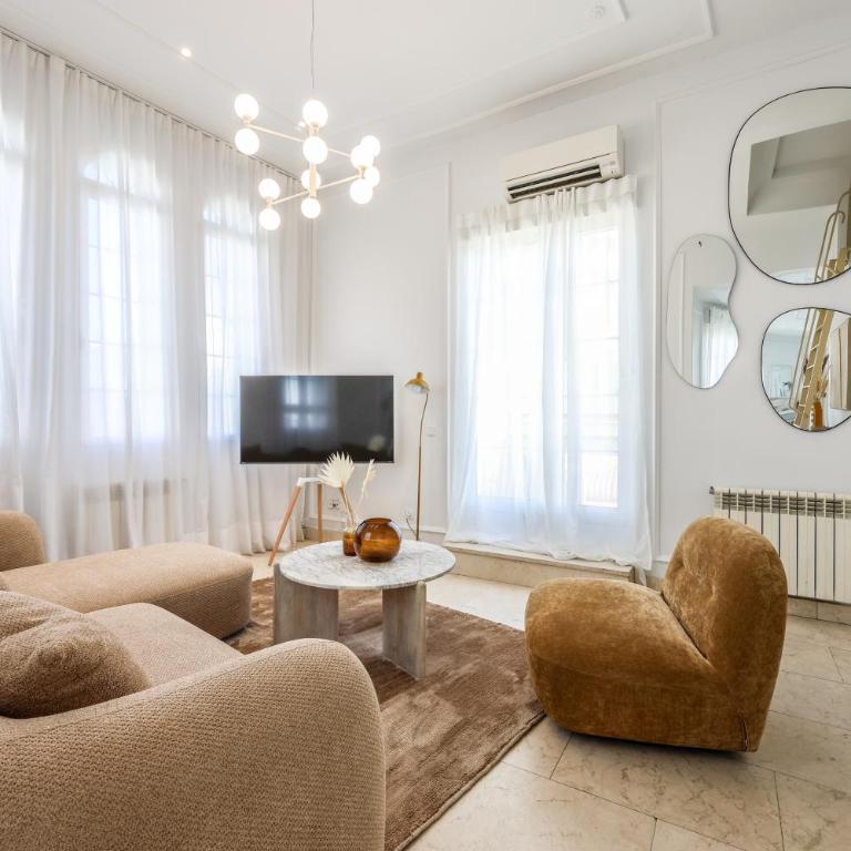 AmazINN Boutique Madrid Canalejas - Penthouse Apartment - 20