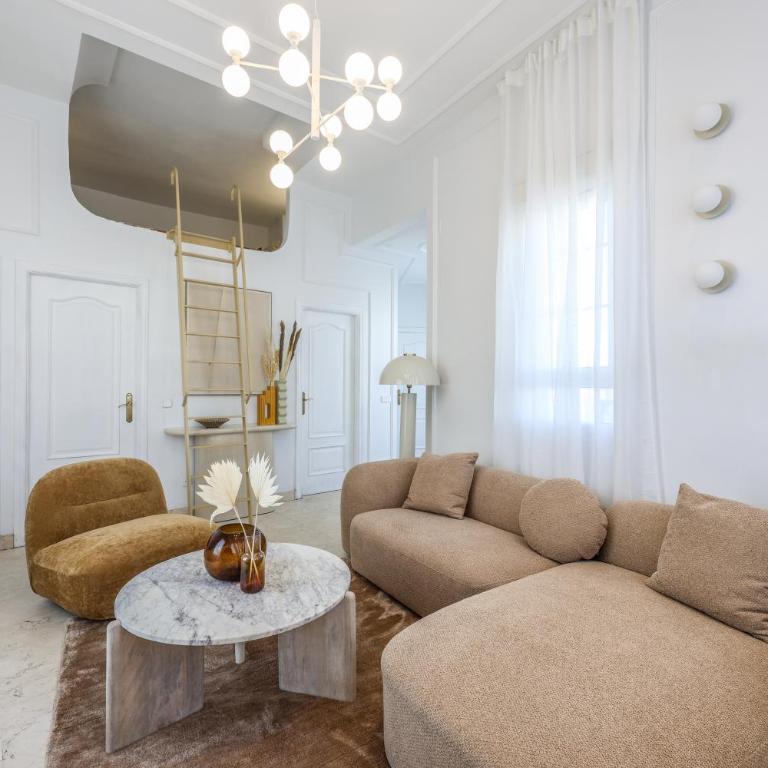 AmazINN Boutique Madrid Canalejas - Penthouse Apartment - 11