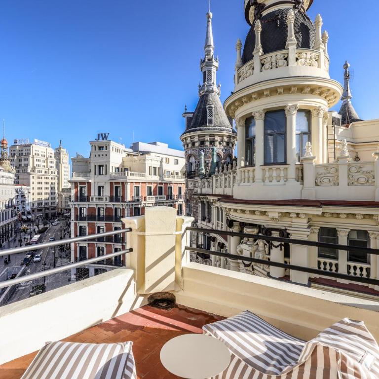 AmazINN Boutique Madrid Canalejas - Penthouse Apartment - 1
