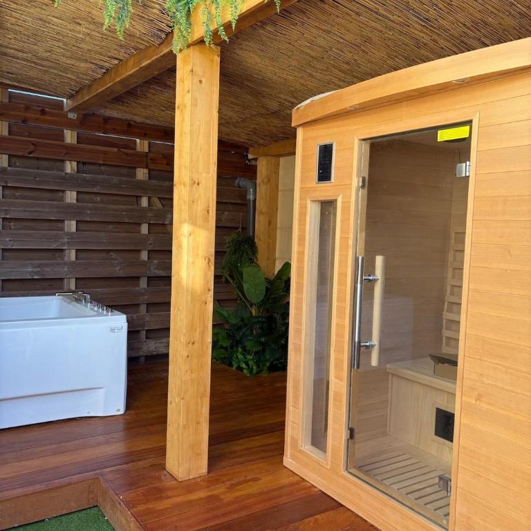 Bali room Balneo Sauna terrasse 4personnes - Appartement 1 Chambre - 3