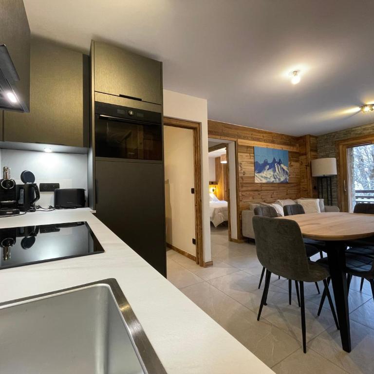 Appartement Haut de Gamme neuf - 6 personnes - App 005 - Appartement 3 Chambres avec Balcon - 5