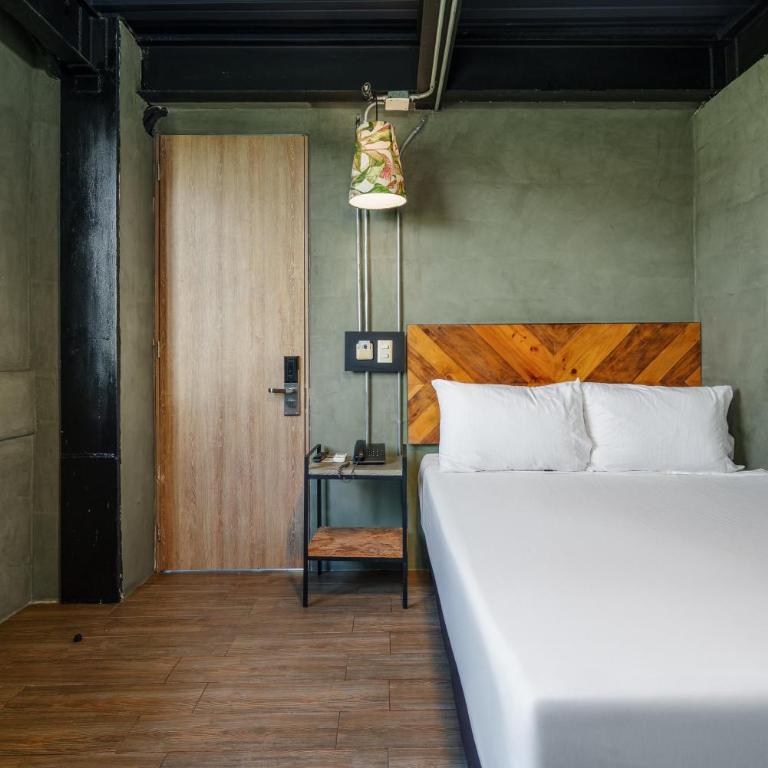 Lleras Vibex Party - Superior Double Room - 14