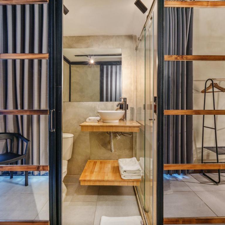 Lleras Vibex Party - Superior Double Room - 31