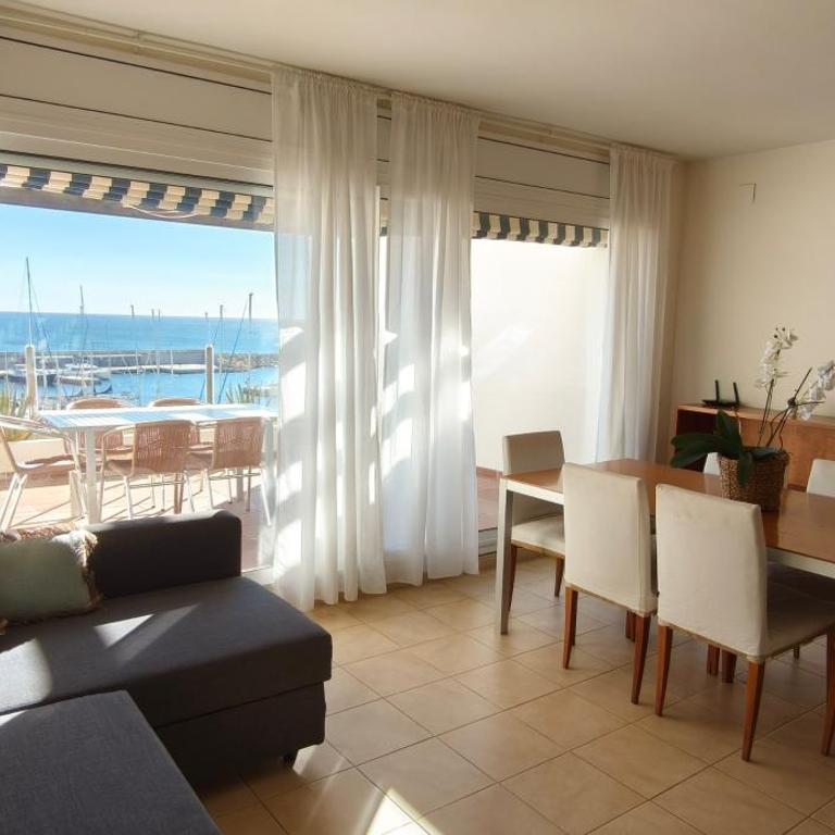 Residencial Marina de Port - Apartamento Dúplex con vistas al mar (6 adultos) - 13