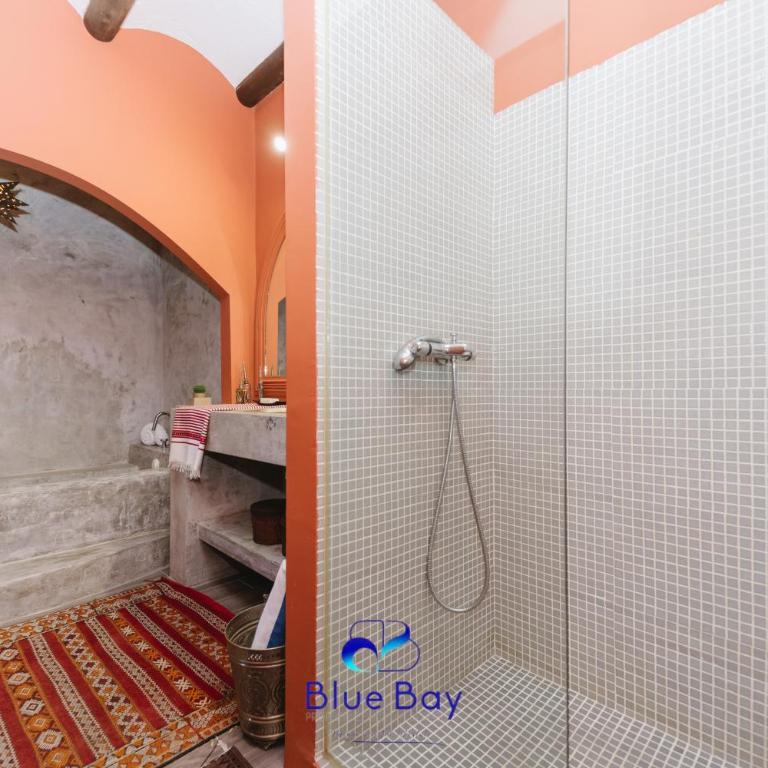 Al Alba Townhouse with Community Pool and Padel - Four-Bedroom House - 47