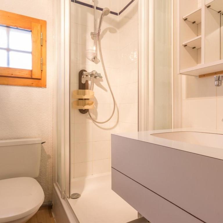 Duplex spacieux au coeur de station, proche télécabine, balcon, casier à skis - Apartment mit 2 Schlafzimmern - 7