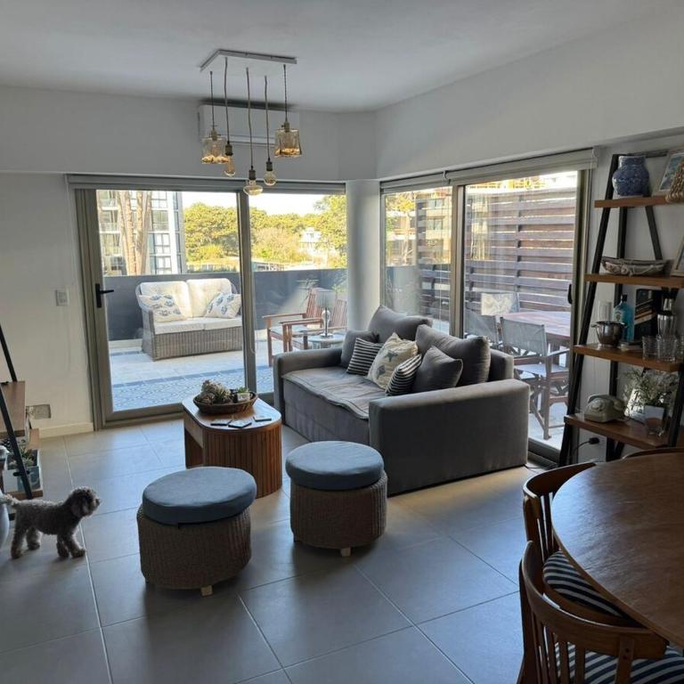 Depto 3 ambientes con terraza en Pinamar - Apartamento de 2 dormitorios con terraza - 1