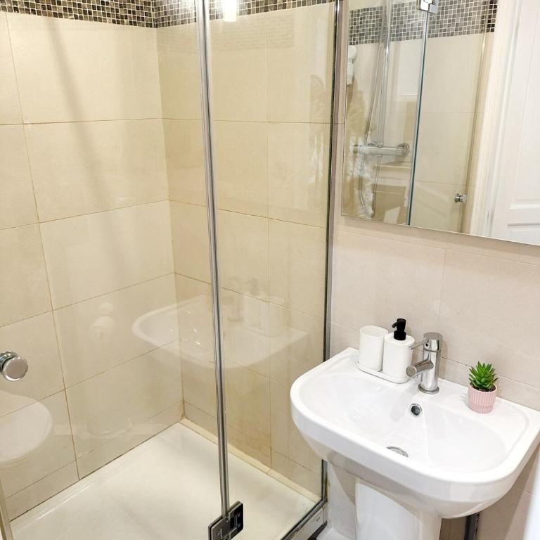 Appartement Chic Paris 16, Proche Tour Eiffel - Appartement 1 Chambre - 3