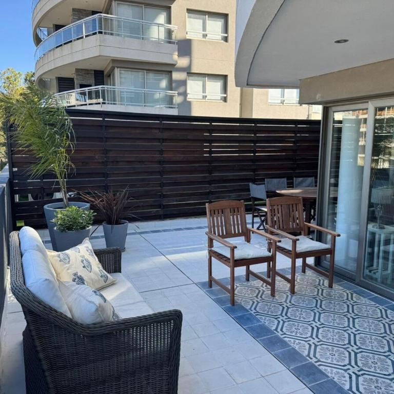 Depto 3 ambientes con terraza en Pinamar - Apartamento de 2 dormitorios con terraza - 18