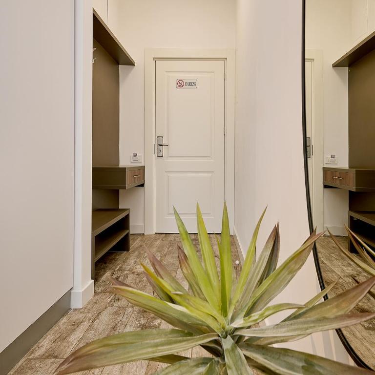 Skyline Sunset - Studio Apartment with Sea View - 16