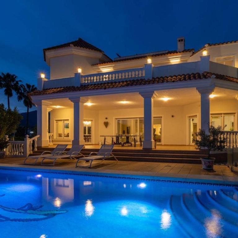 Pool - Sauna - Cinema - Hot Tub - Sleeps 10 - Pets - Villa de 1 dormitorio - 1
