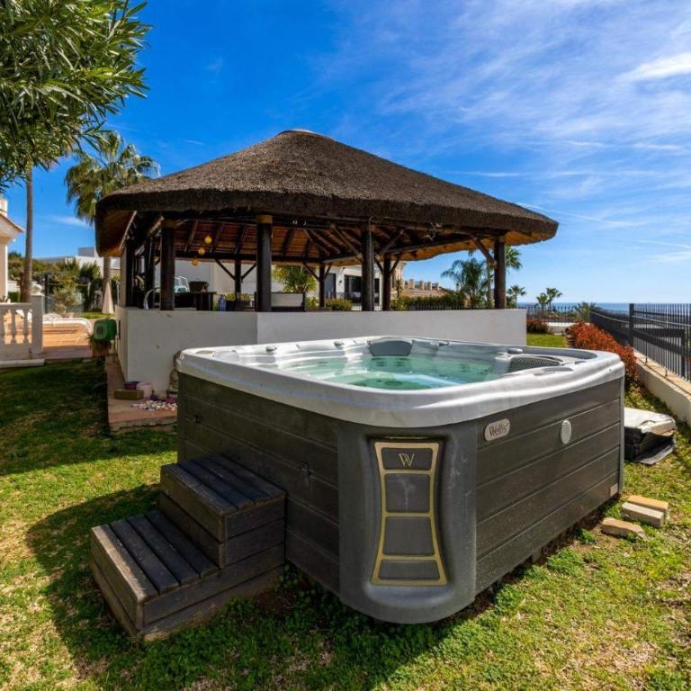 Pool - Sauna - Cinema - Hot Tub - Sleeps 10 - Pets - Villa de 1 dormitorio - 2