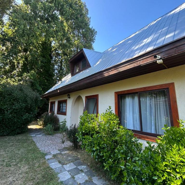 Cabañas Mulpun - Five-Bedroom House - 13
