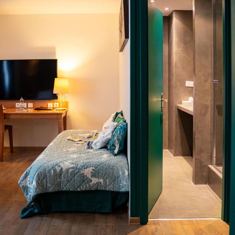 Hôtel Le Rapp - Chambre Familiale - 14