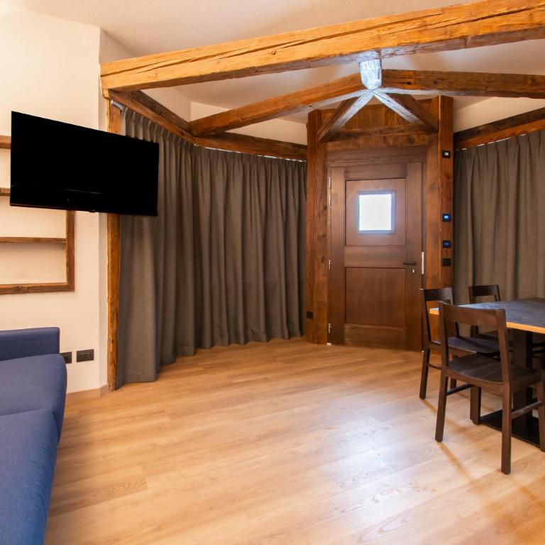 Chalet Layla by Original Galli - Deluxe Two Bedroom Apartment with Garden - 6
