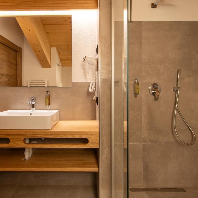Chalet Layla by Original Galli - Deluxe One-Bedroom Apartment with Terrace - 21