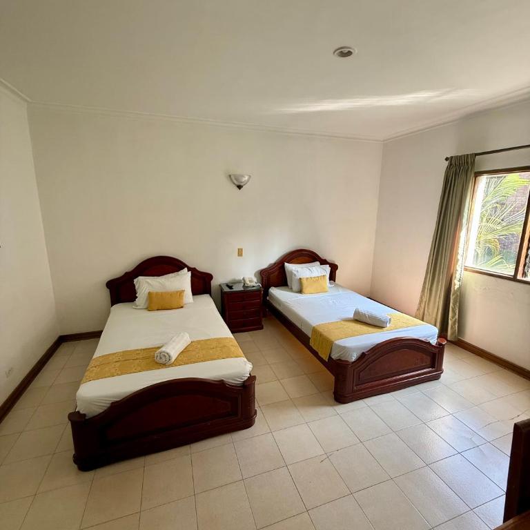 Hotel Balcones De Malibu - Twin Room - 2