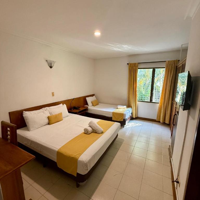 Hotel Balcones De Malibu - Twin Room - 2