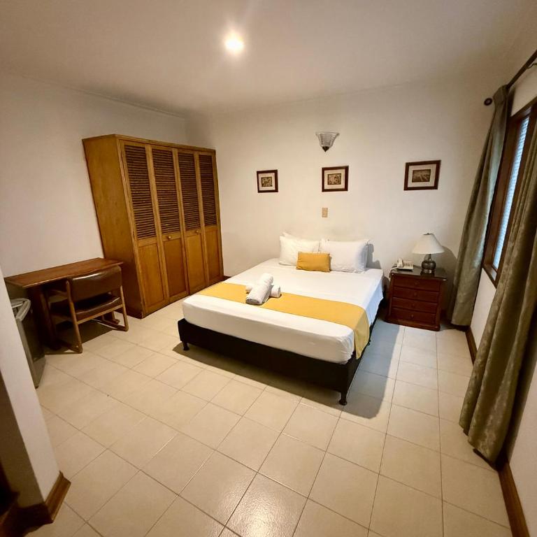 Hotel Balcones De Malibu - Double Room - 4