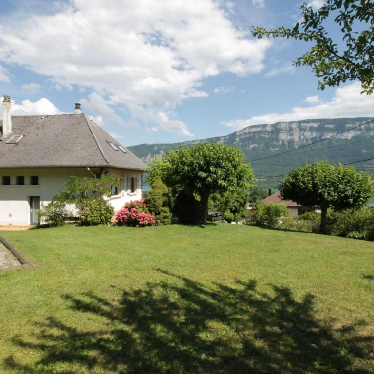 Belle villa sur les coteaux du Lac d'Aiguebelette! - Villa - 32