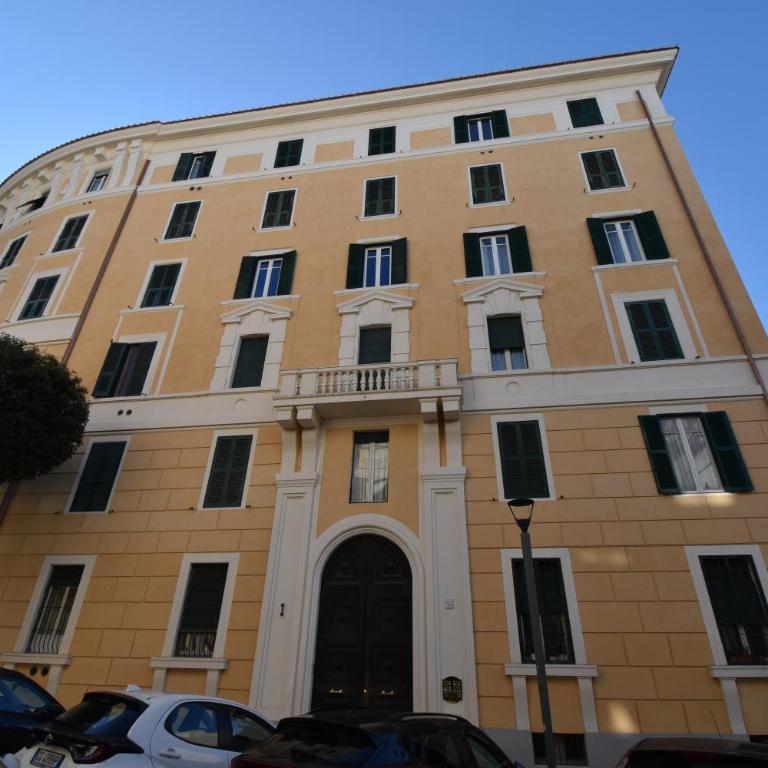 Fashion San Pietro 40 - Appartamento con 2 Camere da Letto - 1