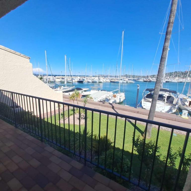 Brigantine112 - Appt 4 pers climatisé vue mer avec accès direct au port, proche de St Tropez et ses plages - Appartamento con 2 Camere da Letto e Vista Porto - 2