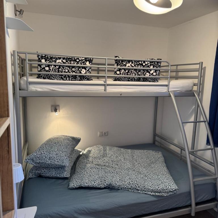 Mountain Flat Luna -Next train station Dobbiaco- - Appartamento Superior con 2 Camere da Letto e Balcone - 8