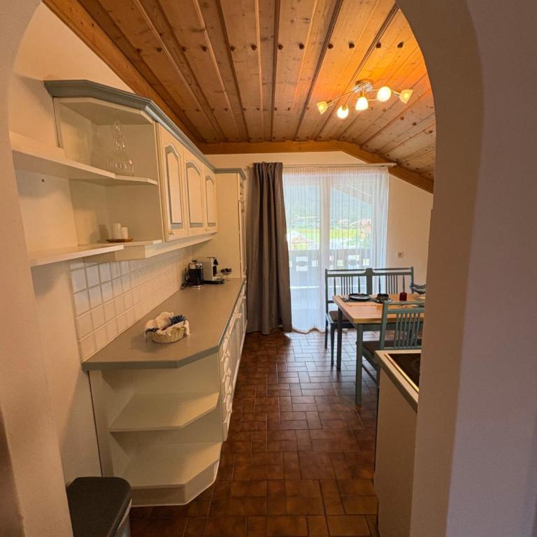 Haus Karin Mallnitz - Apartment mit 1 Schlafzimmer, Balkon und Bergblick - 10
