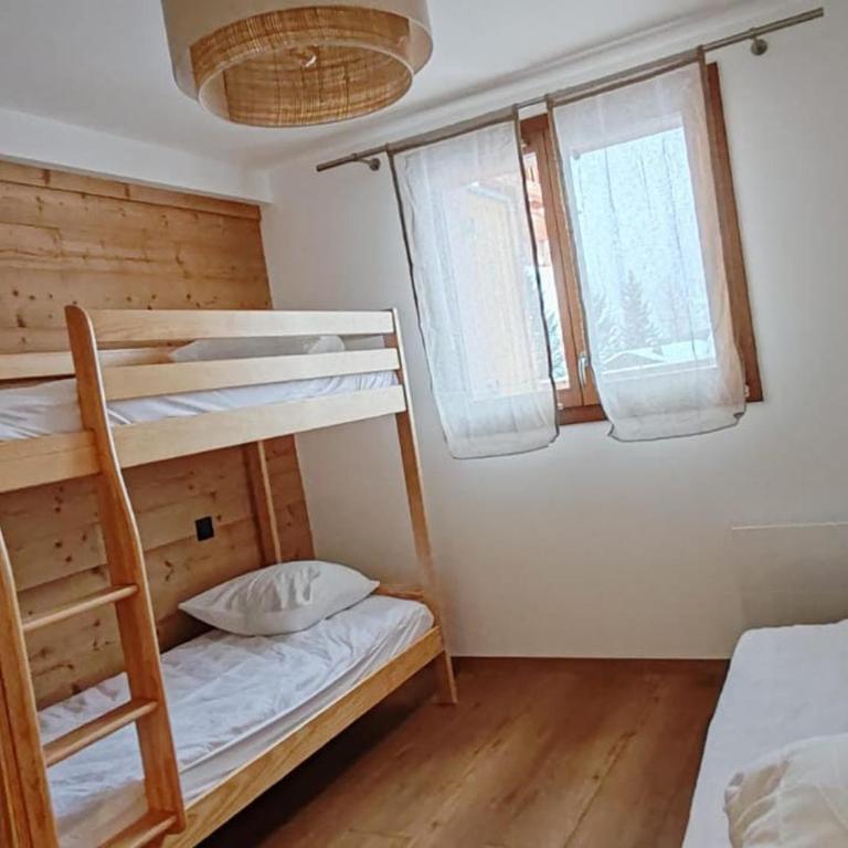 Superbe appartement neuf 8 pers, 55m² terrasse sud, proche pistes - FR-1-445-232 - Appartement - 9