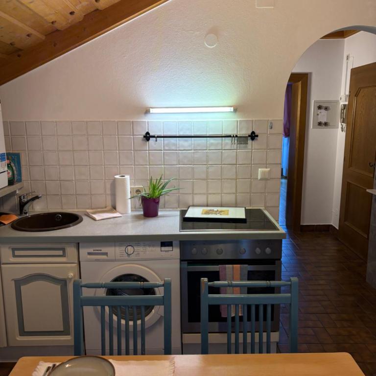 Haus Karin Mallnitz - Apartment mit 1 Schlafzimmer, Balkon und Bergblick - 5