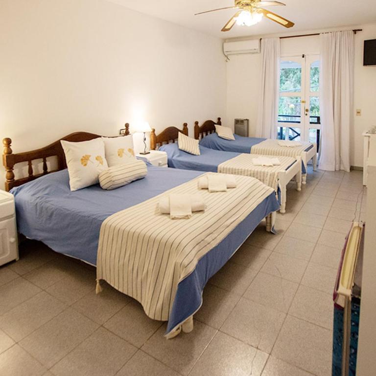 Alamos Hosteria - Habitación Cuádruple con balcón - 9