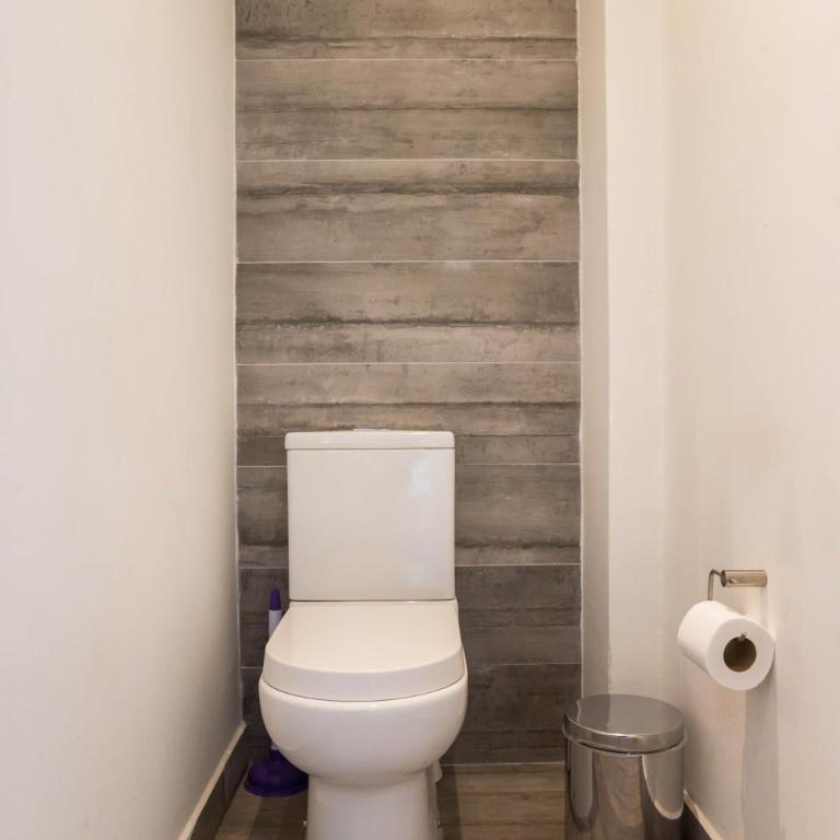 Bellavista Buzz Stylish 1BR Oasis Just Steps from the Metro - Studio - 19