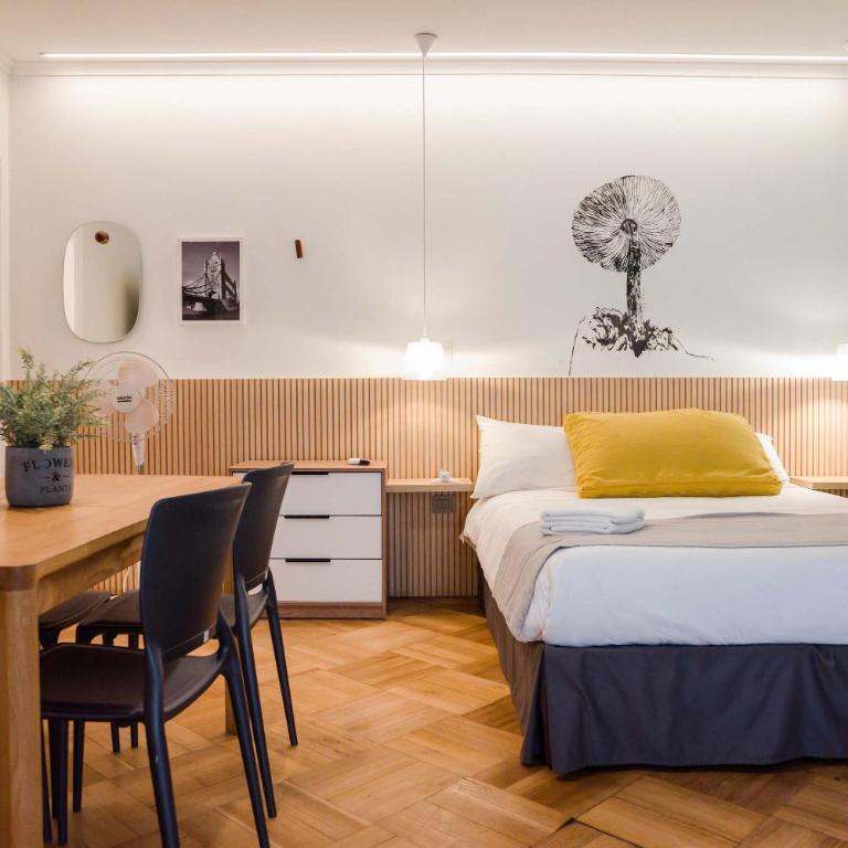 Metro to Fun 1BR near Bellavista & Hospital - Studio - 1