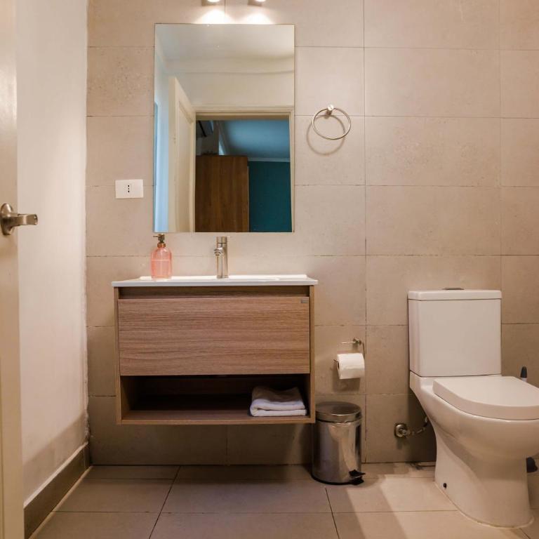 Metro to Fun 1BR near Bellavista & Hospital - Studio - 17