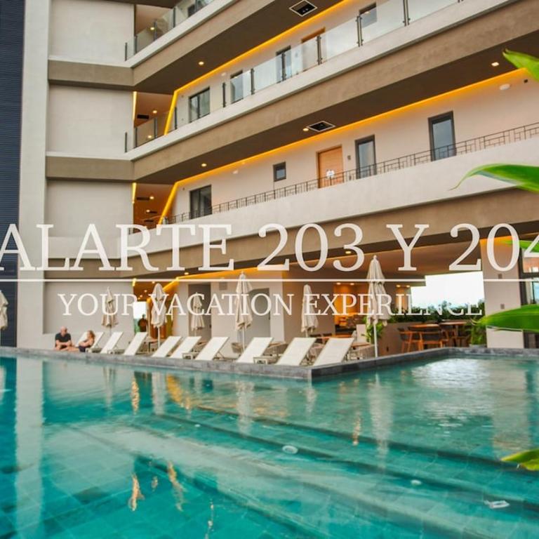 Chic Versalles Condo Infinity Pool, Coworking - Two-Bedroom Apartment - 10