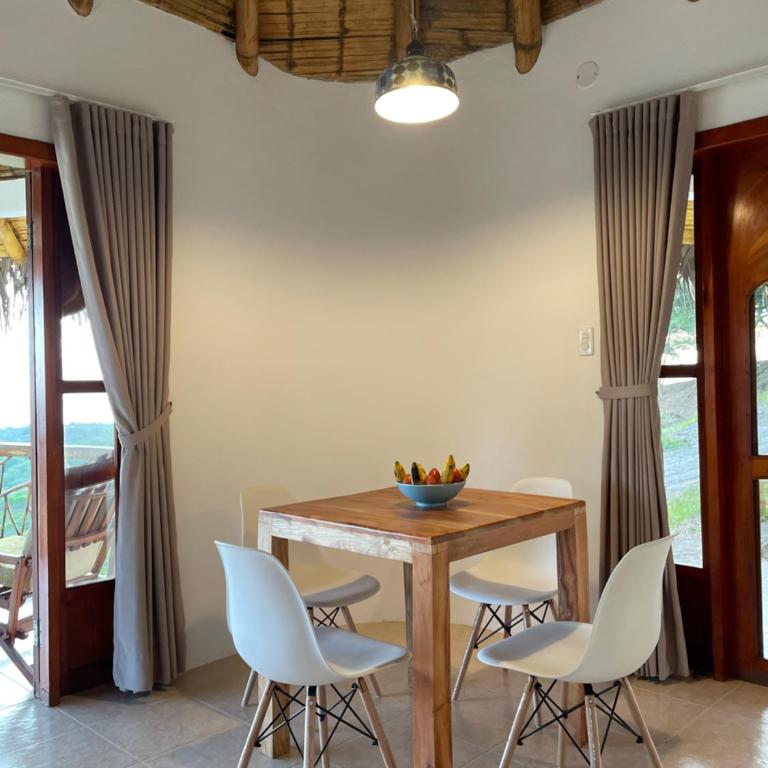 Monte Olon - Deluxe Double Room with Balcony and Sea View - 11