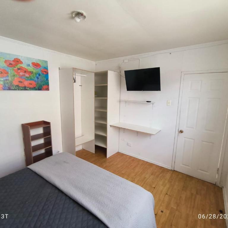 Depto interior Full equipado, excelente sector - Two-Bedroom Apartment - 4