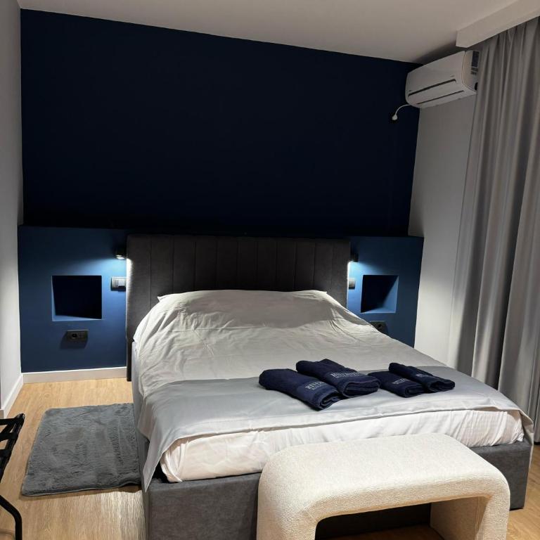 Riverside apartment - Two-Bedroom Apartment - 8