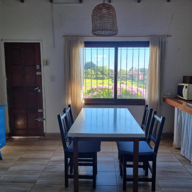 Surf House Casa Tony Aloha Host - Two-Bedroom House - 8