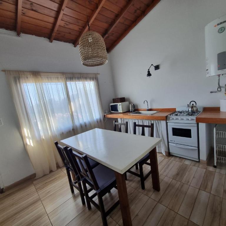 Surf House Casa Tony Aloha Host - Two-Bedroom House - 9