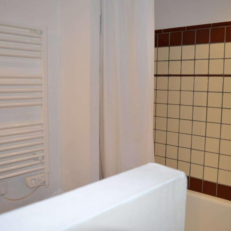3 pièces avec terrasse, clim et parking à Grimaud - FR-1-226-390 - Appartement (6 Adultes) - 13