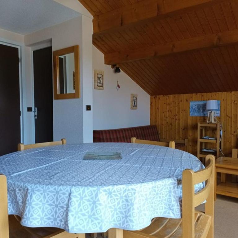 Appartement 4 pers, proche pistes et commerces, Crest-Voland - Apartment mit 2 Schlafzimmern - 4