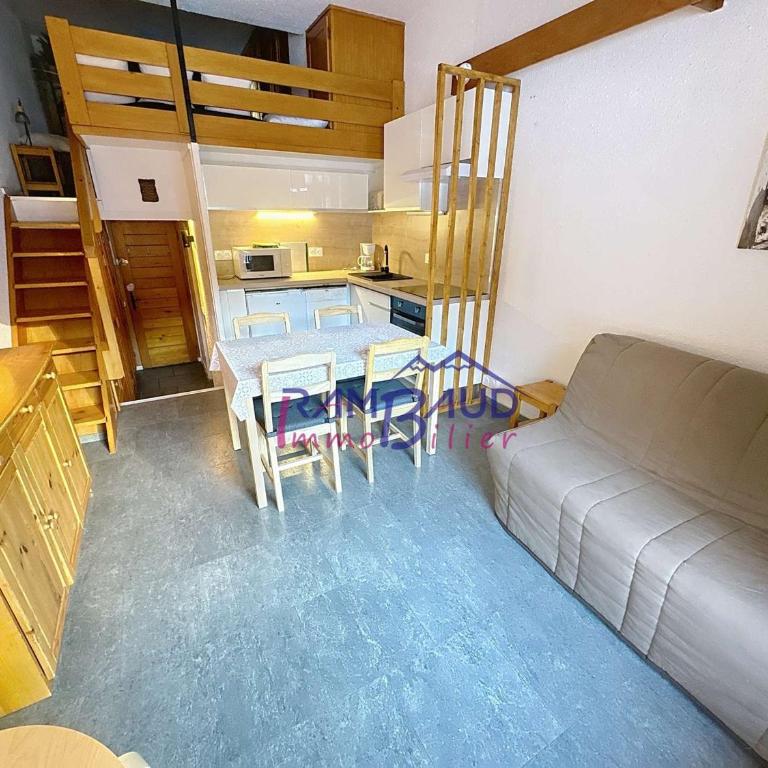 Studio 4 personnes Centre Village - Mezzanine et Balcon Sud - FR-1-854-42 - Estudio - 3