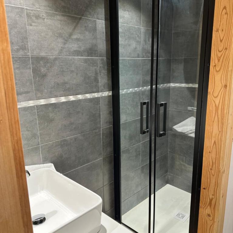 Superbe appartement rénové aux pieds des pistes - Appartamento con 3 Camere da Letto - 23