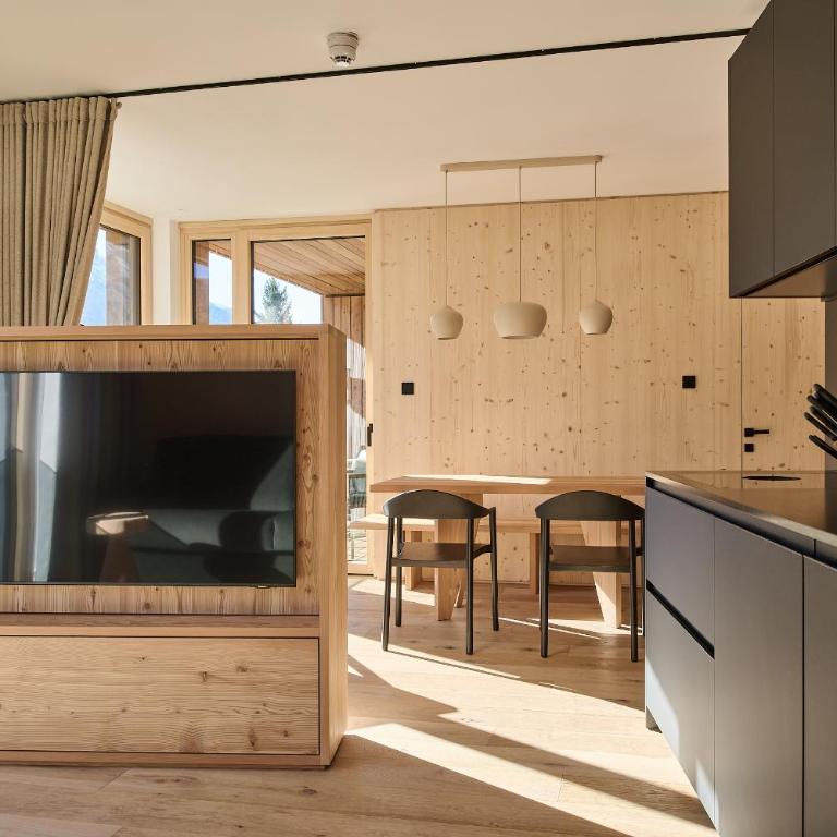 Lärchenlodge SkySpa and Rooftop Pool inklusive Stubai SuperCard - Superior Apartment mit 1 Schlafzimmer und Balkon - 6