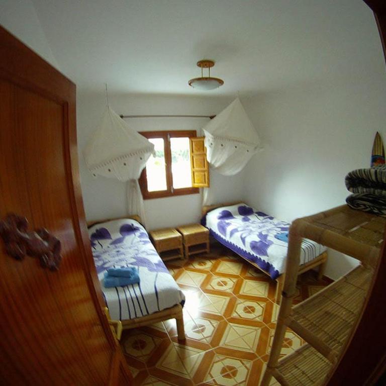 Villa 150m2 wifi fibre piscine BBQ parking - Three-Bedroom Villa - 22