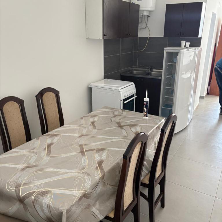 Bosanska - One-Bedroom Apartment - 8