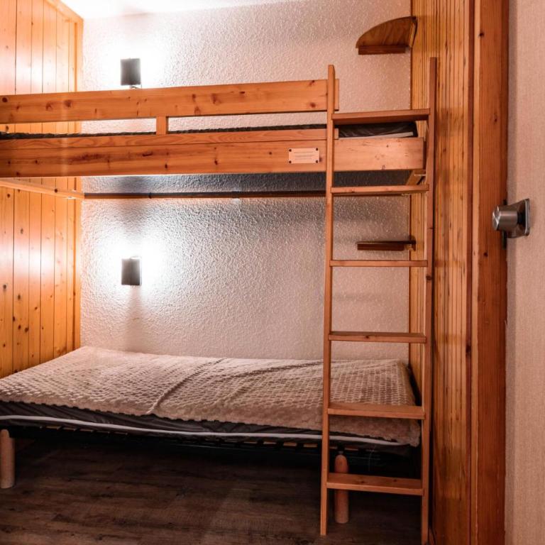 Résidence Nova - Appartement 2 pièces 6 personnes proche des pistes, des commerces, de la garderie et de l'ESF au centre de la station d’Arc 1800 MAE-2030 - Appartement - 4