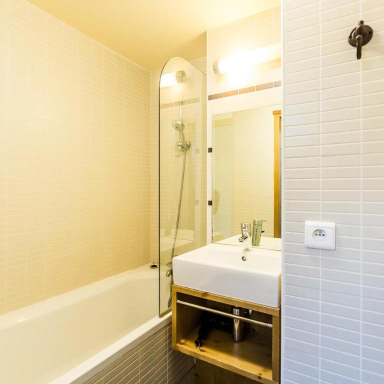 Résidence LES 3 GLACIERS - 4 Pièces pour 6 Personnes MAE-0204 - Appartement - 8